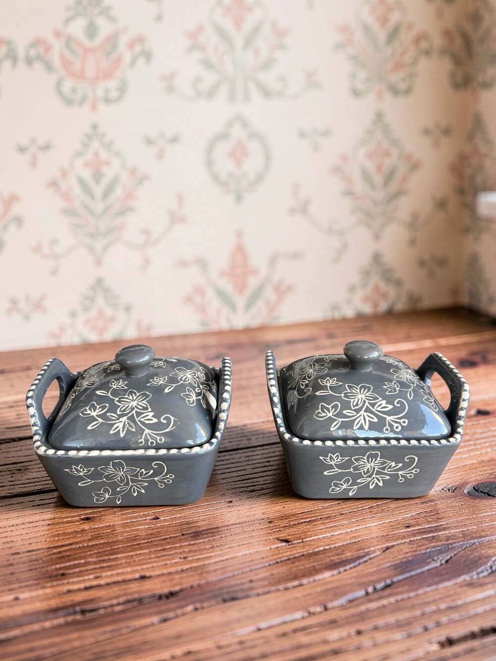 Temp-tations by Tara Floral Lace Gray 10 oz Mini Bakers Set of 2 Lidded Dishes